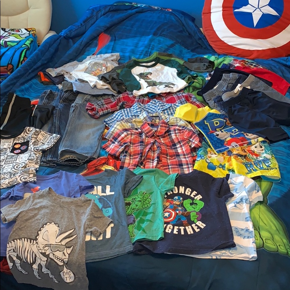 Lot of toddler boy clothes range 2T-4T